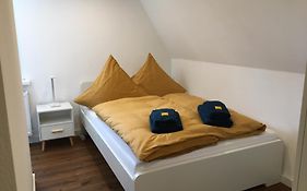 Ferienwohnungen Berghaus - 2 komfortable Wohnungen für bis zu 7 Personen - Familie - Wandern - E-Bike - Hunde - E-Ladesäule - WiFi